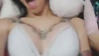 Transexual Latina Con Tetas Grandes Folla A Pelo