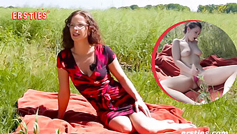 Annika R., 33, Genießt Solospiel Und Orgasmus An Der Sommersonnenwende