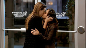 Watch New Lesbian Stars Olivia Wilde And Jaclyn Jonet In A Steamy Kiss