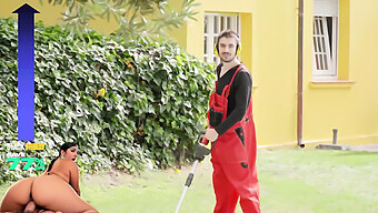 Jordi Disfruta De Una Doble Mamada De Las Impresionantes Sara Diamante Y Sara Retali